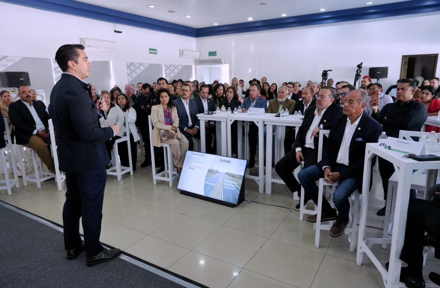 🤝✨ Felifer Macías plantea ante CANACO…