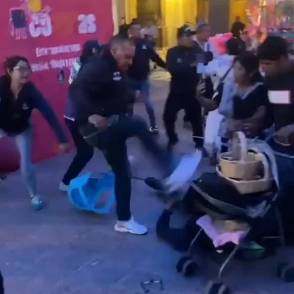 “⚠️👊 Suspenden a inspector que golpeó a artesano;&hellip;