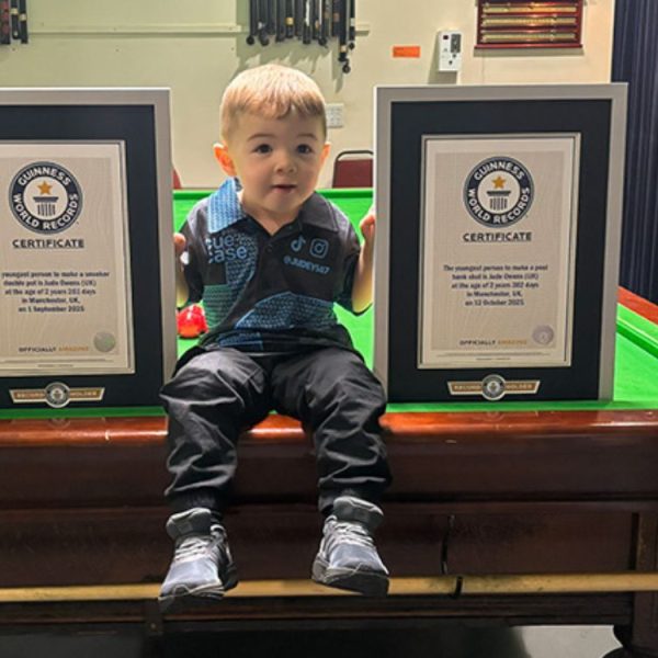 🎱🏆👶 Con apenas dos años, Jude Owens hace&hellip;