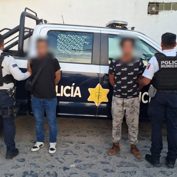 🚨🏍️ Huyen al ser interceptados y terminan detenidos:&hellip;