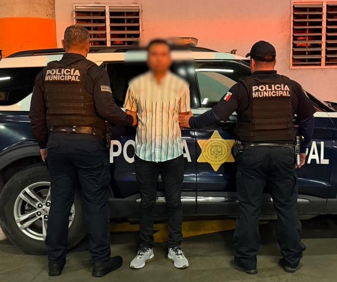 🚨🚗 Intentó huir de la policía&hellip;