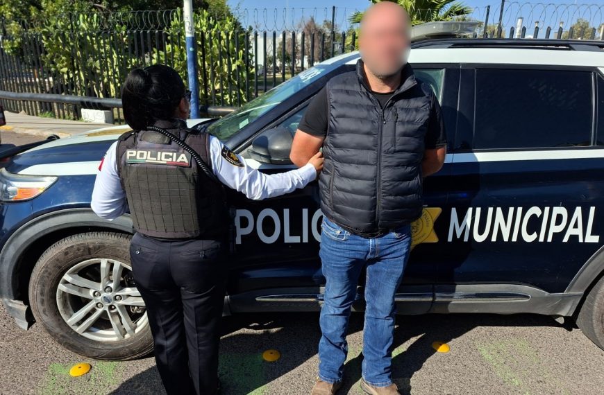 🚨🚔 Alertan sobre camioneta Jeep presuntamente&hellip;