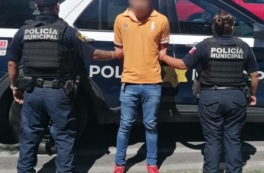 🚨 Detienen a sujeto por golpear&hellip;