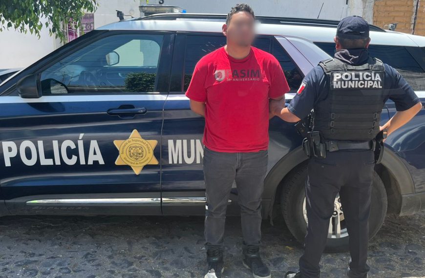 💥🚔 Intentó sobornar a policías con un teléfono…&hellip;