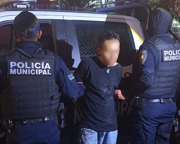 🚨El “Greñas” intenta huir de la policía en&hellip;