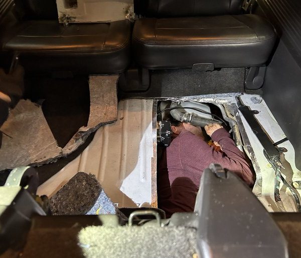 🚨🔥 ¡De terror! Descubren a hombre escondido en&hellip;