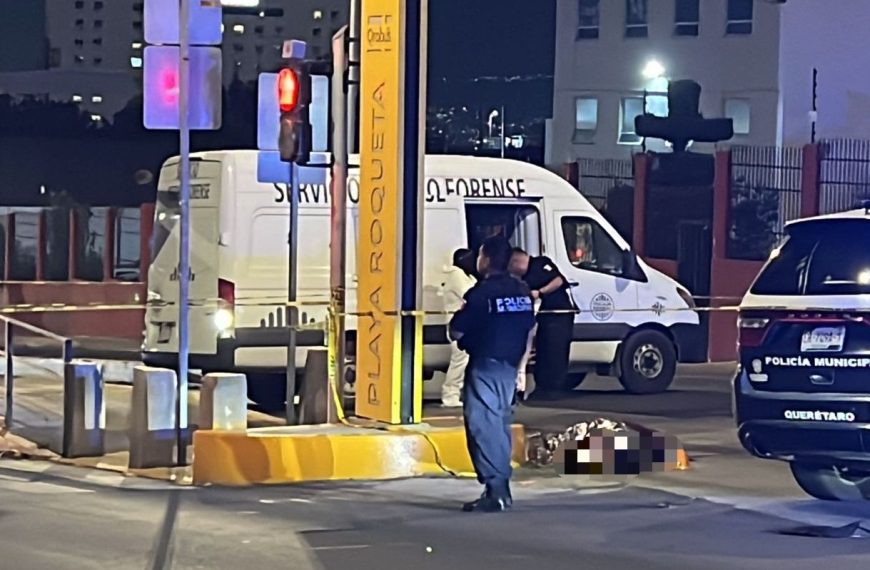 🚨 Tragedia en Querétaro: unidad de QroBús arrolla&hellip;