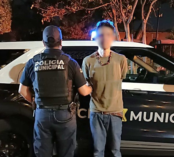 🚨👮‍♂️ Detienen a sujeto por robo en el&hellip;