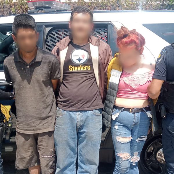 🚨🏠 Sorprenden a 3 dentro de casa ajena&hellip;