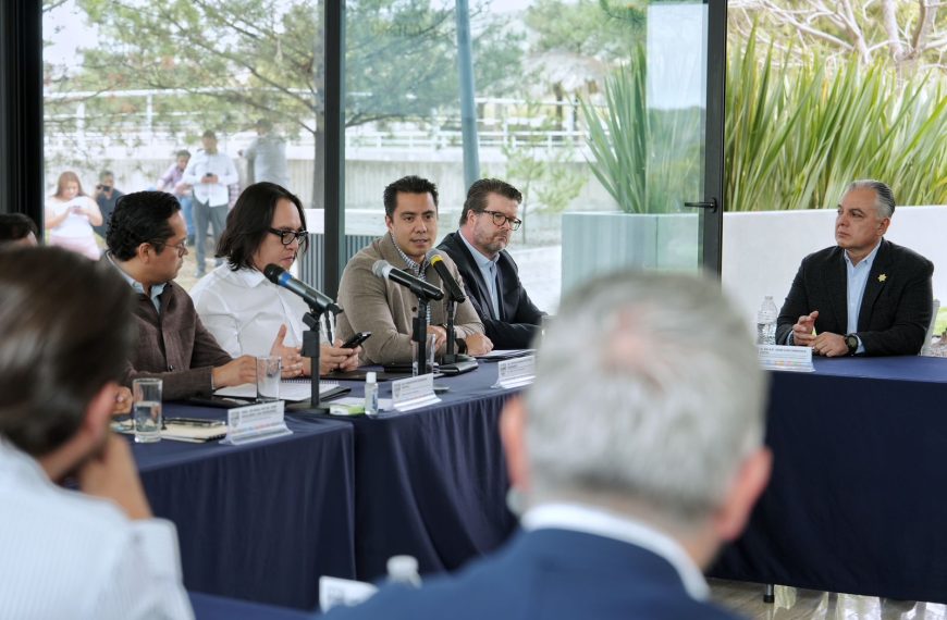 🔵👮‍♂️ Felifer Macías presume baja en&hellip;