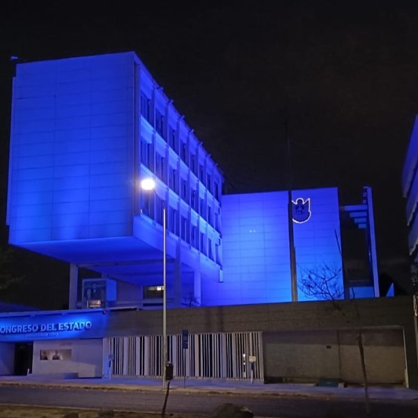 💙🏛️ Iluminan el Congreso de Querétaro por el&hellip;