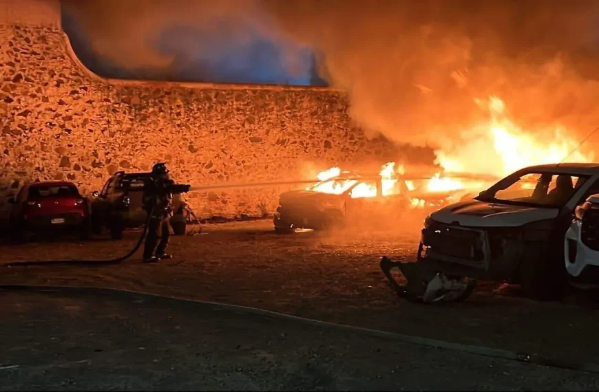 🚨🔥 Voraz incendio consume predio con&hellip;