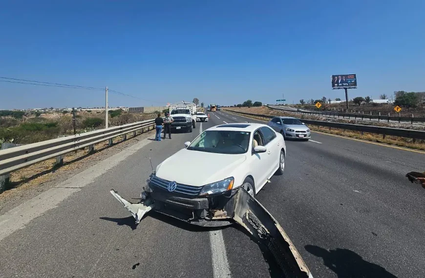 🚨🚛 Tráiler provoca choque y huye en la&hellip;