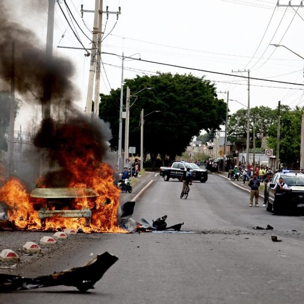🚨🔥 Camioneta se incendia en Felipe Carrillo Puerto&hellip;
