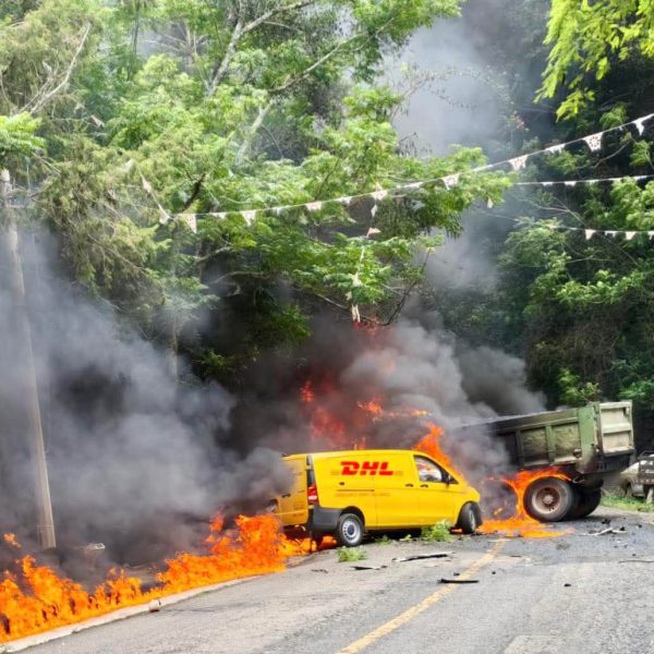 🚛🔥 Fuerte accidente en pinal de Amoles provoca&hellip;