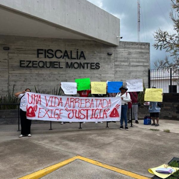 🚨 Familiares adolescente asesinado con un arma blanca&hellip;