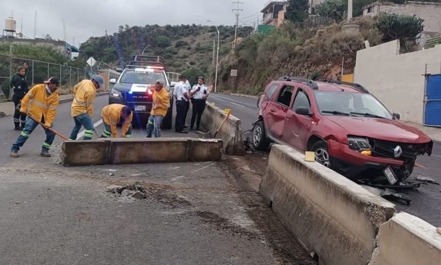🚨🚗 Camioneta se estrella contra el&hellip;