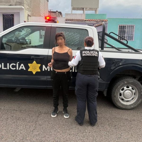 🚨 ¡Riña entre vecinos termina con una mujer&hellip;