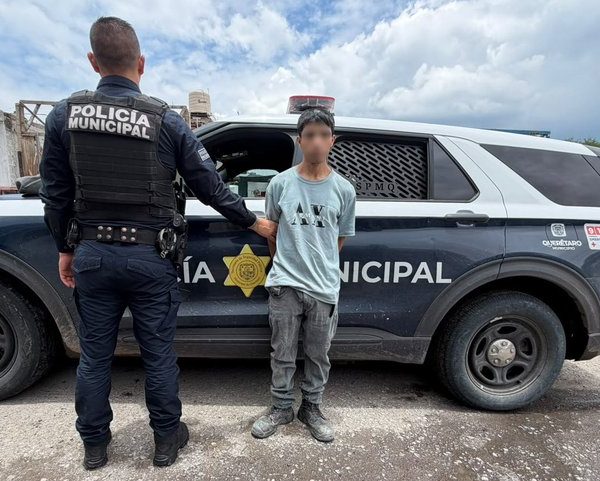 🚔💊 Intentó deshacerse de una mochila al ver&hellip;