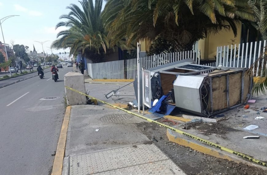 🚨💥 Conductor pierde el control, derriba caseta de&hellip;