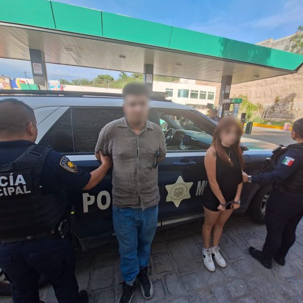 🚨 ¡Un motociclista y su acompañante bloquearon el&hellip;
