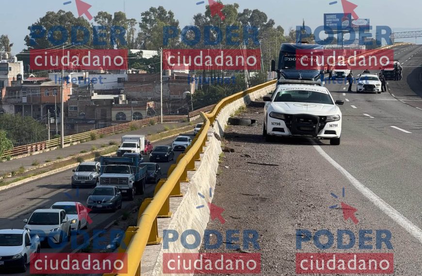 🚓 Patrulla pierde el control, derriba barreras y&hellip;