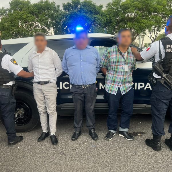 🚨 Revisión por vidrios polarizados termina con tres&hellip;