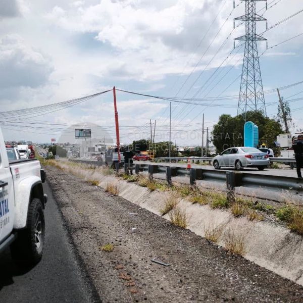 🚨⚡ Colapsan cables de media tensión y cierran&hellip;