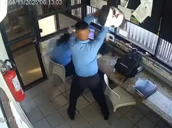 🚨🔴 Guardia de seguridad golpea brutalmente a su&hellip;