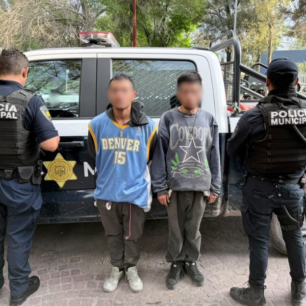 🚨🔫 ¡Llevaban un arma hechiza, un objeto punzocortante&hellip;