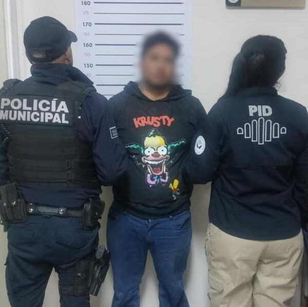 🚨😳 ¡POR ORINAR EN LA CALLE TERMINÓ DETENIDO&hellip;
