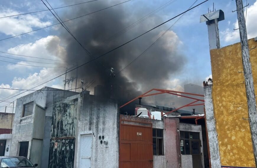 🔥🚒 ¡ARDE TALLER MECÁNICO EN EL&hellip;