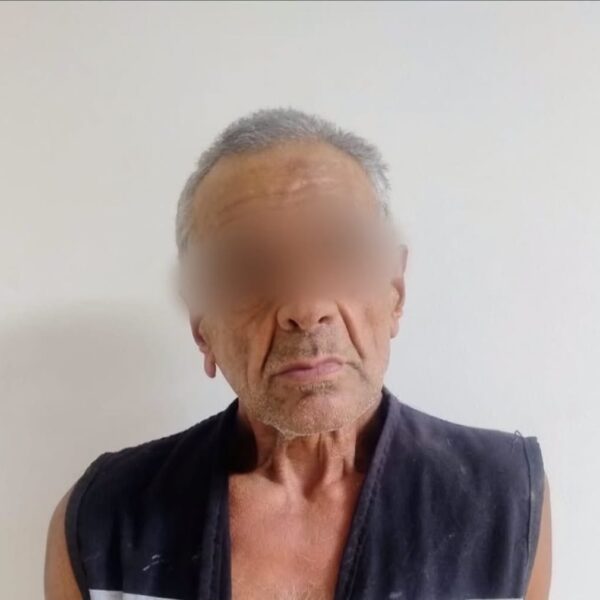 🚨🌿 ¡LE CAYÓ LA POLICÍA A “EL ABUELO”&hellip;