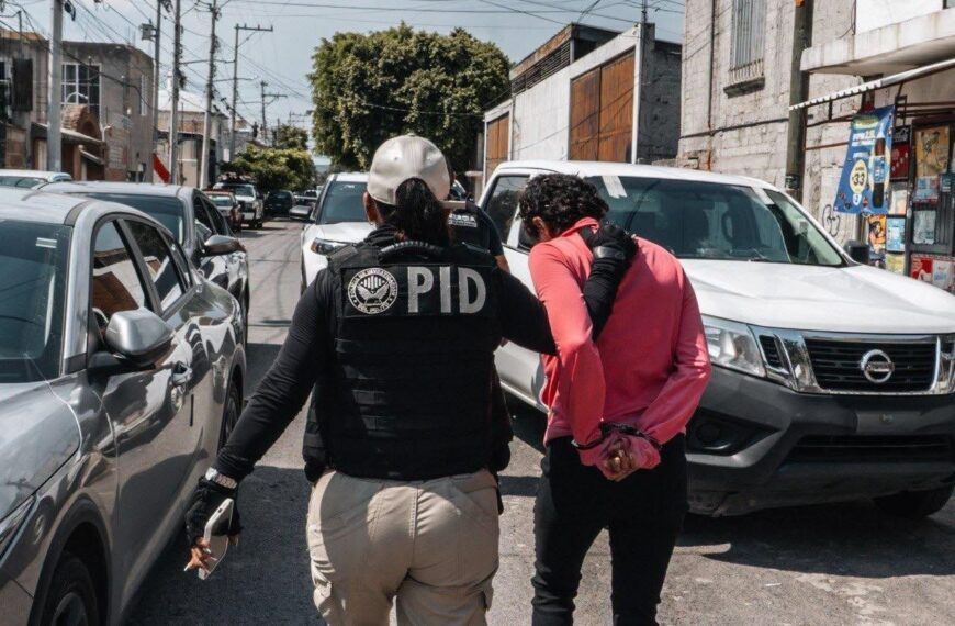 🚨🔥 ¡MEGAOPERATIVO SACUDE QUERÉTARO! Cinco cateos&hellip;